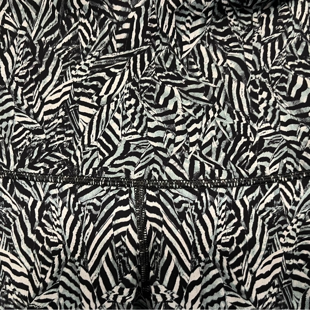 Lululemon Wunder Under Leggings Dazzle Nulux Alpine White Black, Size 4 - Picture 5 of 15